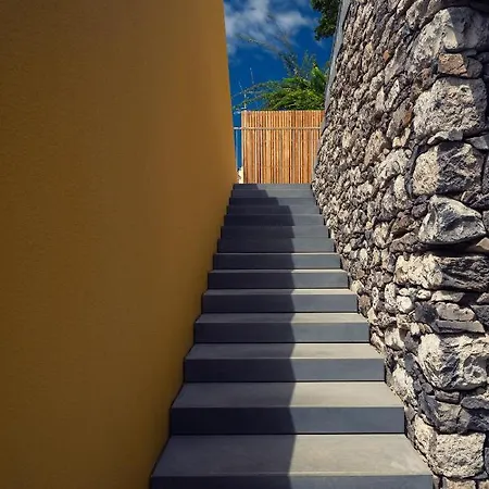 Casa Da Cal - By Casas Na Ilha بيت ضيافة Câmara de Lobos